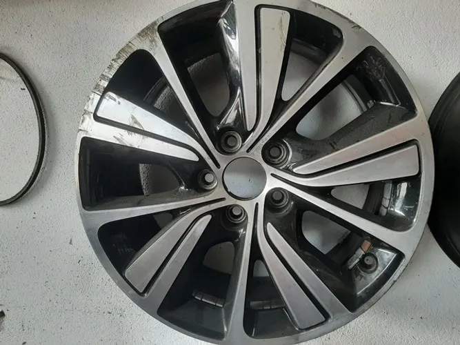 Roda aro 17 C4 Gran Picasso preta com diamantado 5x108 jogo