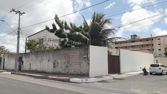 Galpão à venda, 520 m² por R$ 1.200.000 - Montese - Fortaleza/CE