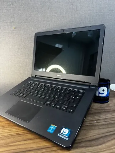 Notebook DELL INSPIRON i3 de 5º geração 8GB RAM 240GB SSD Intel grafics hd 14.0