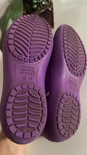 Chinelos Crocs Roxo 34/35