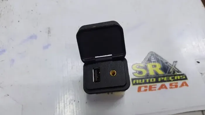 Entrada Usb Aux S10