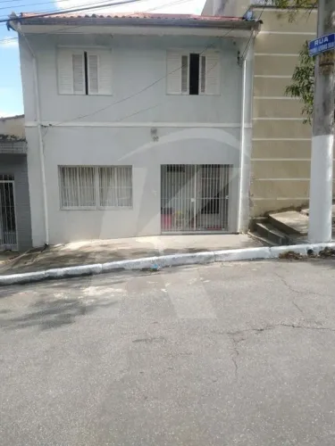 Sobrado com 3 Quartos, 2 Banheiros, Lavanderia. Vila Guilherme. Aceita Pet.