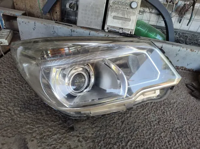 Farol S10 2013/2014/2015 original GM Chevrolet com foco direcional