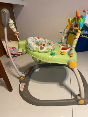 Cadeira pula pula para bebês 