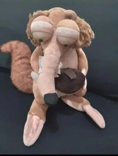 BONECO ESQUILO A ÉRA DO GELO! CONFIRA!