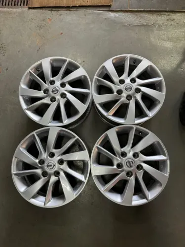 Roda aro 16 Nissan 