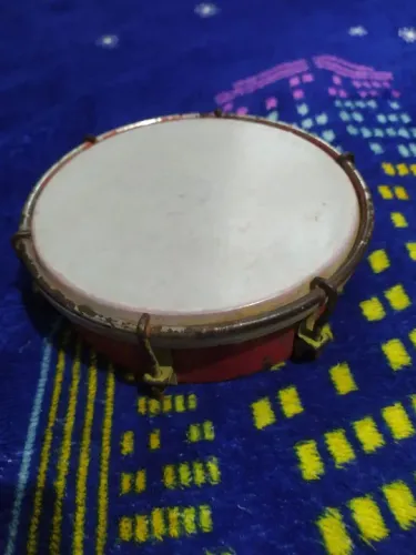 TAMBORIM 
