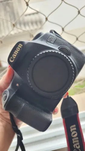 Câmera Canon 60D c lente 50mm