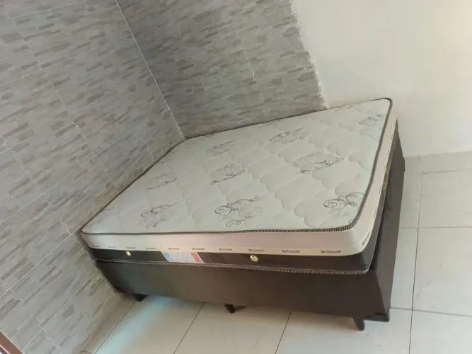 Cama casal com colchão molas ensacado
