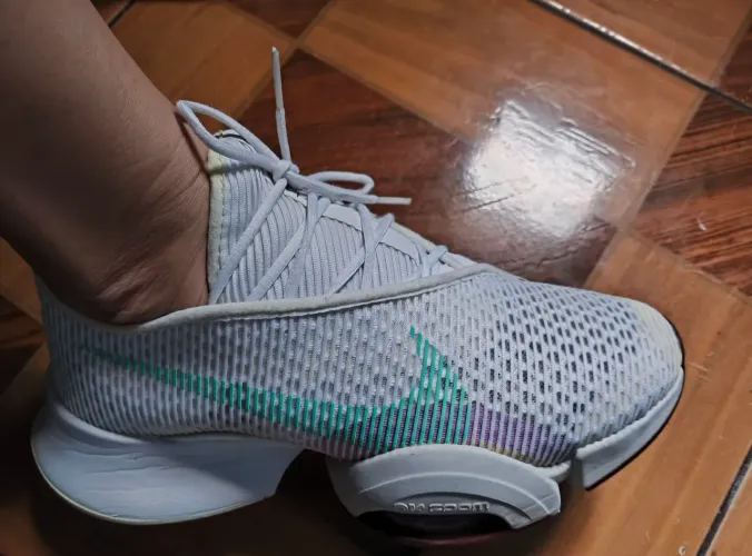 Tênis Nike superrep 