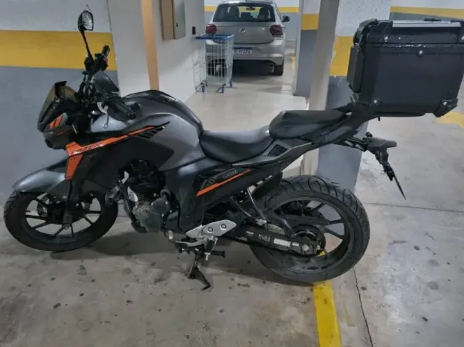 Yamaha Fazer FZ25 ABS Connected 2025 - 6.400km - Estado de Zero!