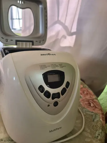 Máquina de Fazer Pão Britânia MultiPane