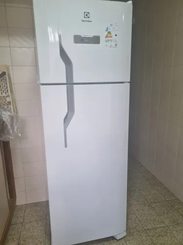 Geladeira Electrolux Frost Free modelo TF39