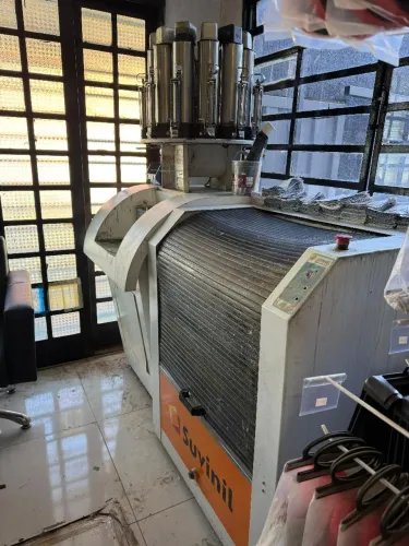 Instalação e materiais pra loja de tintas 