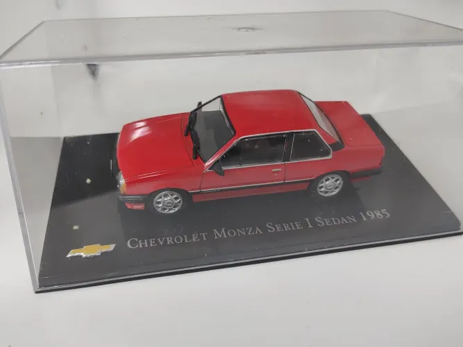 Miniatura Chevrolet Monza 1985 1/43