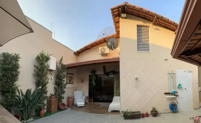 CASA À VENDA EM BARUERI - JARDIM DOS CAMARGOS