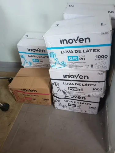 9 caixas com 1000 Luvas de Látex com pô 