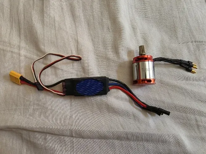 ESC Align RCE-BL35P + Motor Turnigy H2218 3550KV