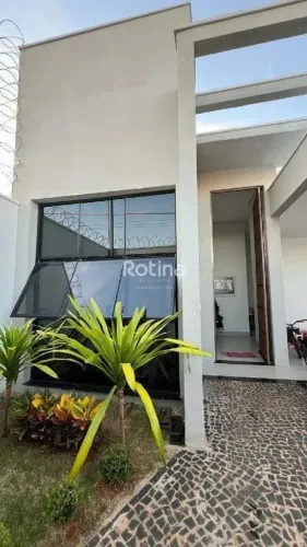 Casa à venda, 4 quartos, Novo Mundo - Uberlândia/MG - Rotina Imobiliária
