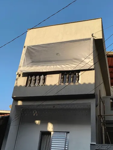 Toldo retrátil completo