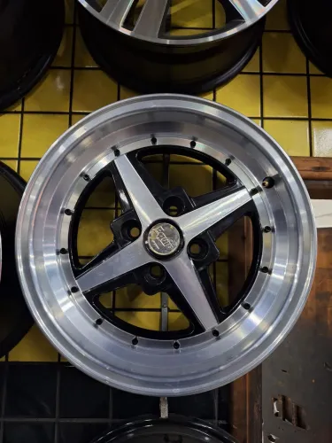 Rodas 15 Raw Work Equipe taluda 4x100 borda 2 dias de uso 