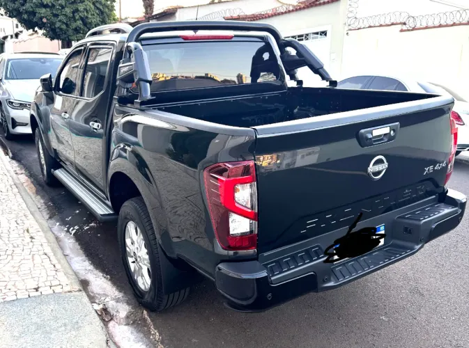 Nissan Frontier XE CD 4X4 2.3 Bi-TB Diesel Aut. 2025