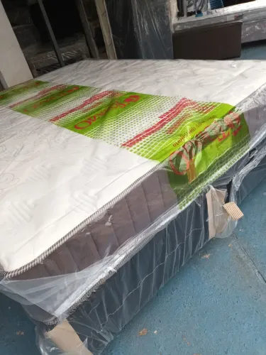 Cama Box Queen com Colchão D45