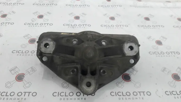 Suporte Bolsa Suspensão Dianteira Porsche Cayenne V8 03 A 07