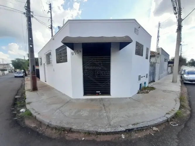 Locação de Comercial / Salão na cidade de Araraquara