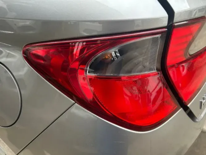 LANTERNA LATERAL ESQUERDA HYUNDAI HB20 2019/2020