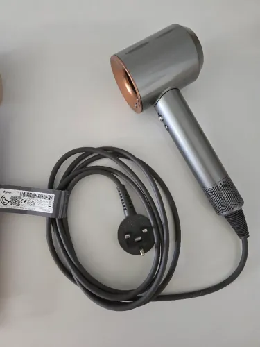 Secador de Cabelo Dyson Supersonic 220v