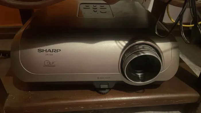 Projetor Sharp XR-10X