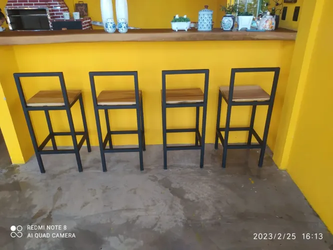 4 Cadeiras/Bancos Estilo Industrial para Balcão