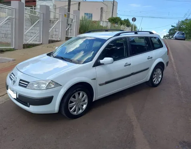 Renault Megane Grand Tour Dynam. Hi-flex 1.6 16V 2013