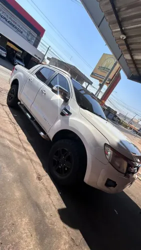 Ford Ranger Limited 3.2 20V 4X4 CD Aut. Dies. 2013