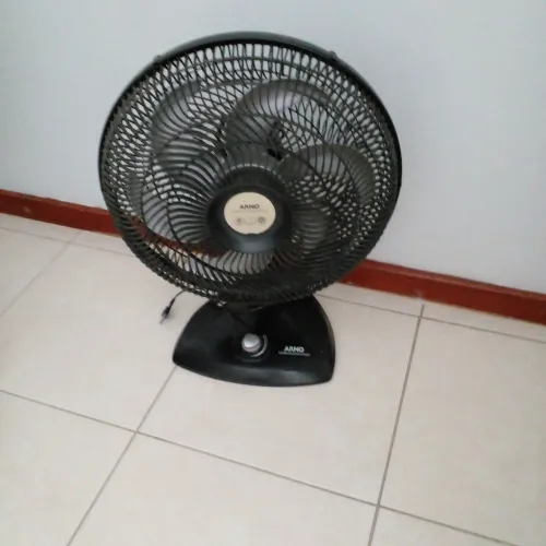 Vendo ventilador Arno c defeito