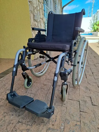 Cadeira de rodas de Aluminio em Ótimo Estado!!!!