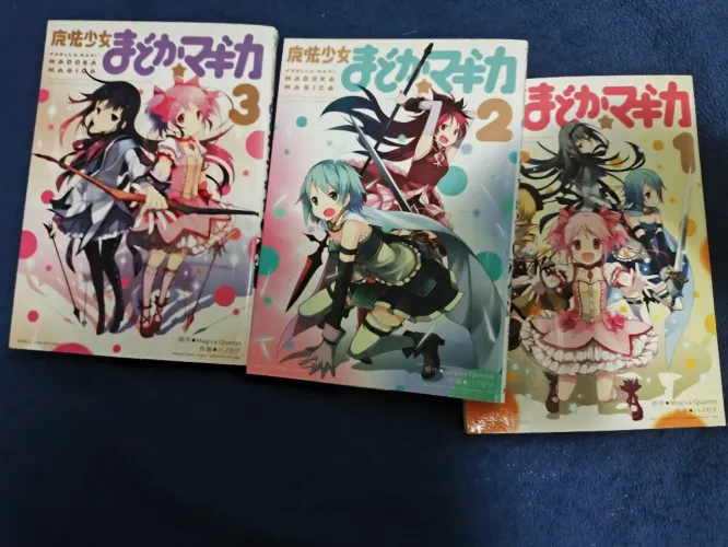 Mangás Puella Magi Madoka Magica - Volumes 1, 2 e 3 em japones