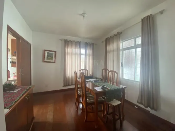 CASA COM 4 QUARTOS PARA Venda PANTANAL