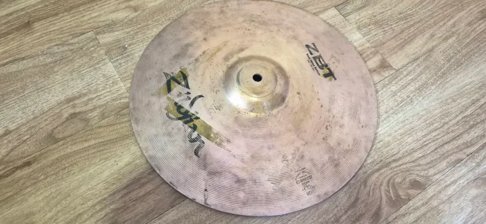 Prato de Bateria Zildjian ZBT Rock HiHat Bottom 14"