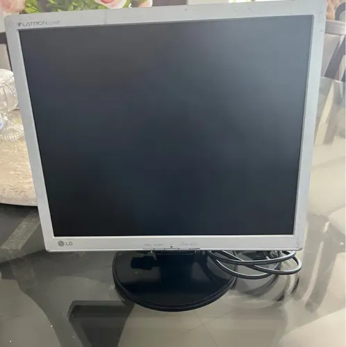 Monitor LG LCD 17 polegadas