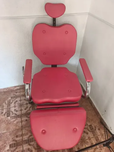 Cadeira reclinável para clínica e consultório 