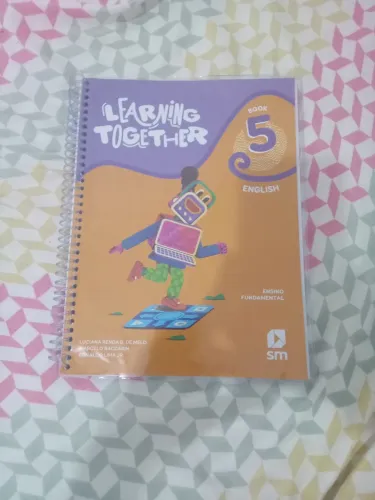 Livro learning Together seminovo 5° Ano 