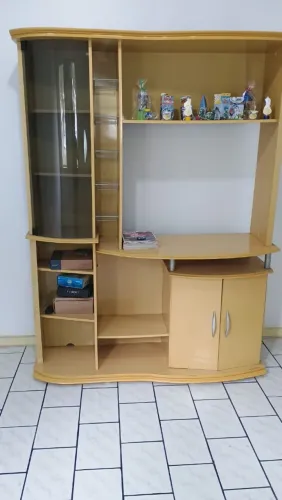 Móvel Estante para Sala com Armário e Prateleiras