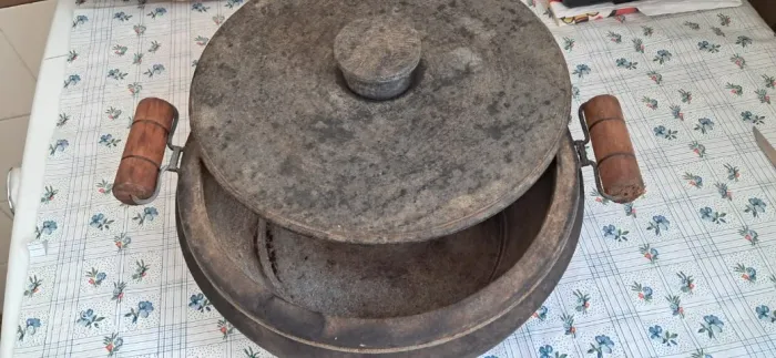 Panelas de barro Capixaba e uma Tampa avulsa