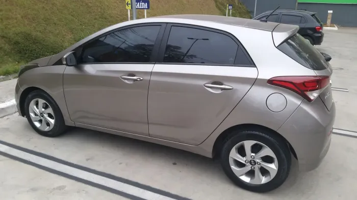 HB20 Hatch 1.6 2016 Completo