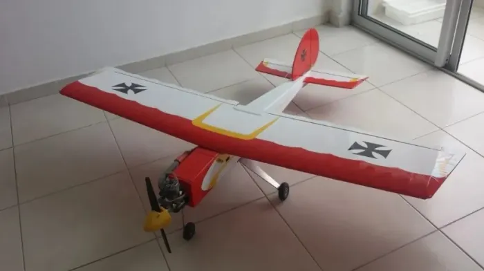 Ugly Stick + Motor O.s. Max 61 Sf + Radio Futaba 6 Canais