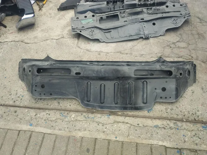 Painel traseiro C4 hatch