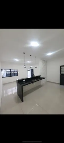 Casa para Venda em Mogi das Cruzes, Vila Industrial, 2 dormitórios, 2 suítes, 3 banheiros,