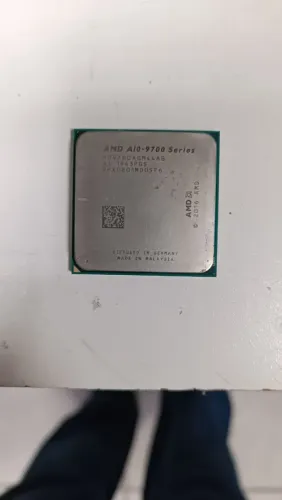 Processador AMD A10-9700 AM4 APU (Vídeo Integrado Radeon)